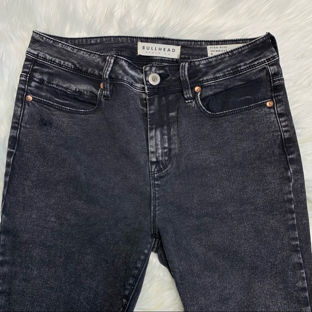 Bullhead High Rise Skinny Jeans - Picture 6 of 11